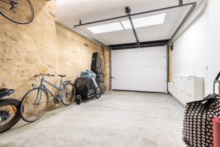 apartment 8 Rooms for sale on BORDEAUX (33000)