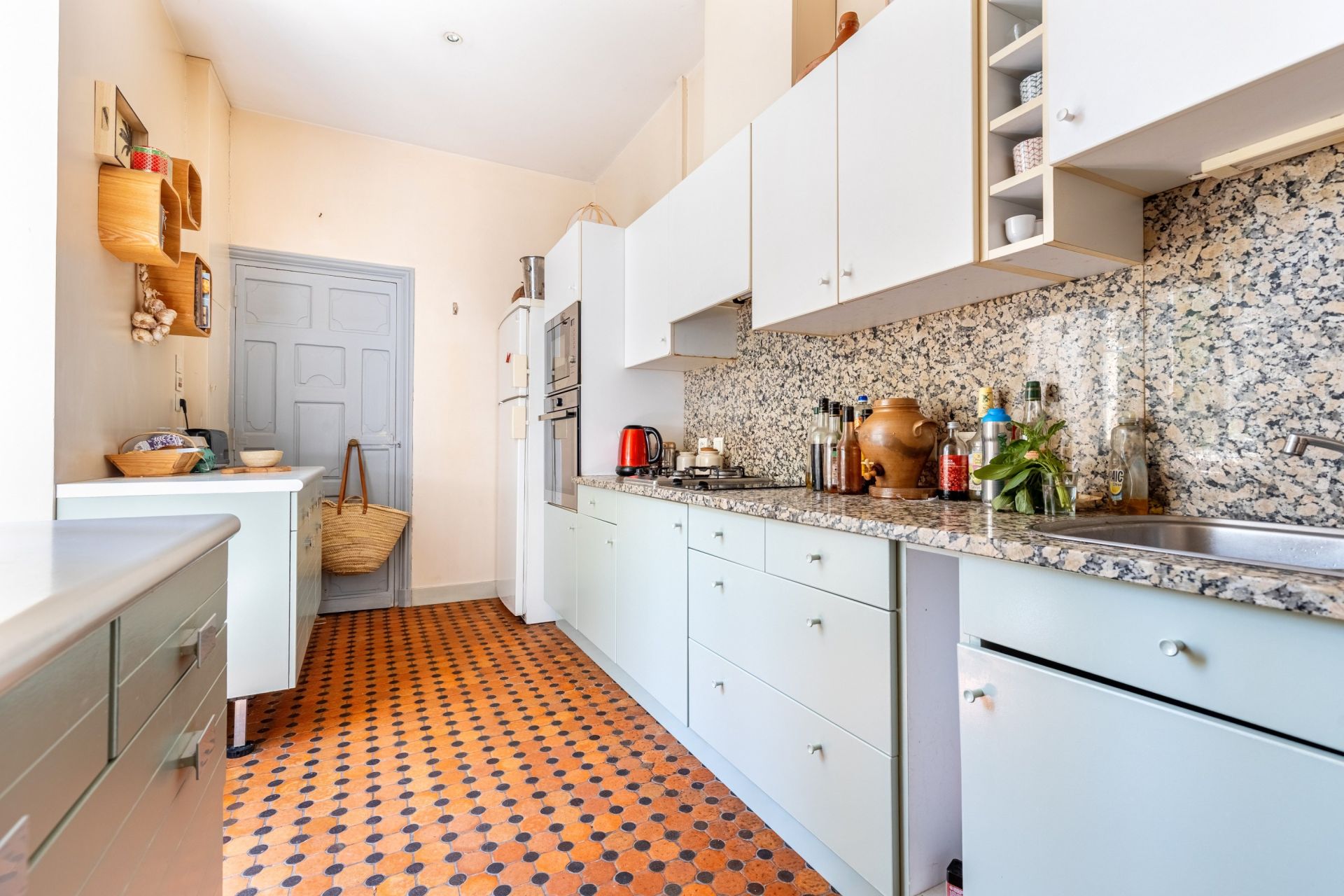 property 10 Rooms for sale on BORDEAUX (33000)