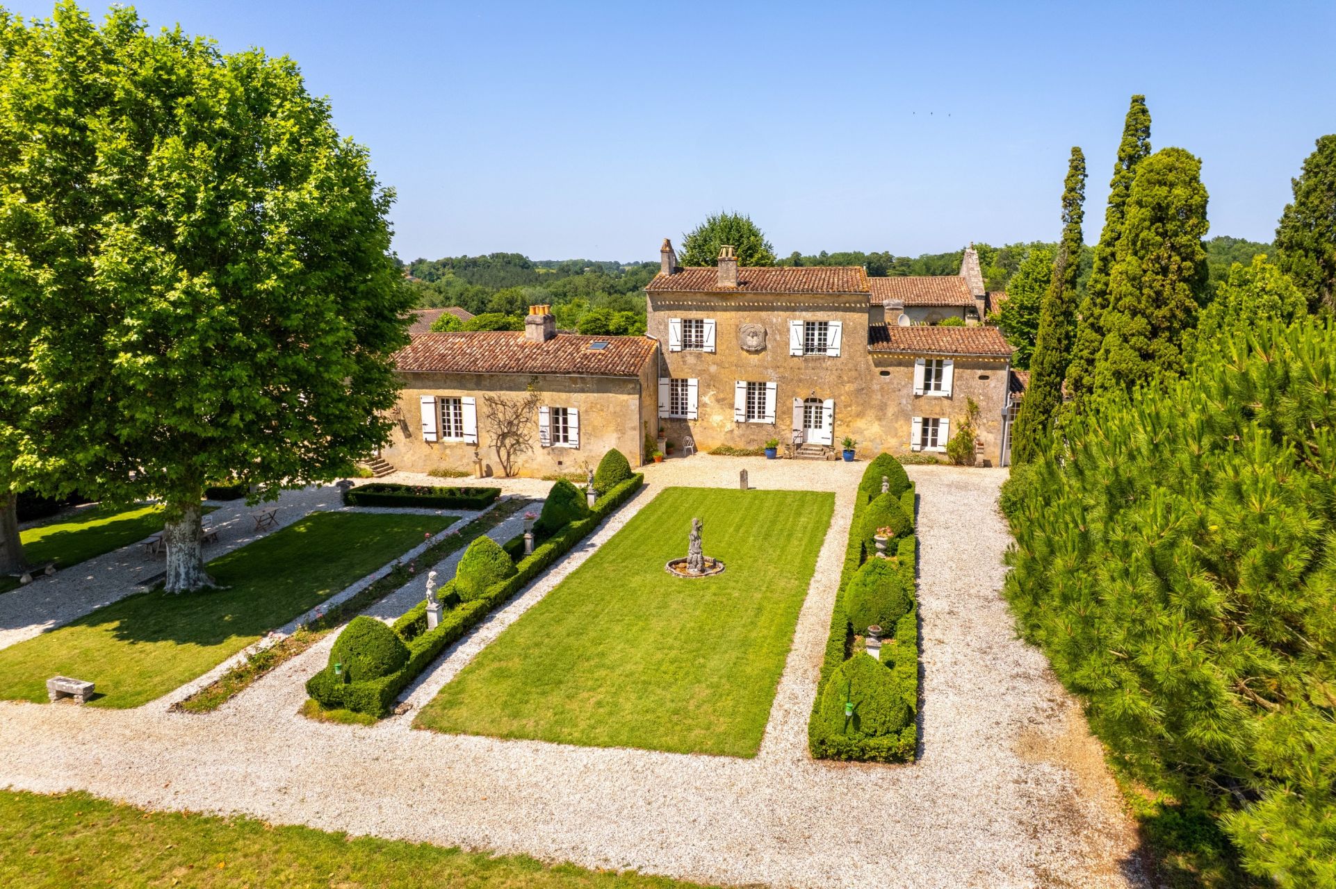 property 10 Rooms for sale on BORDEAUX (33000)