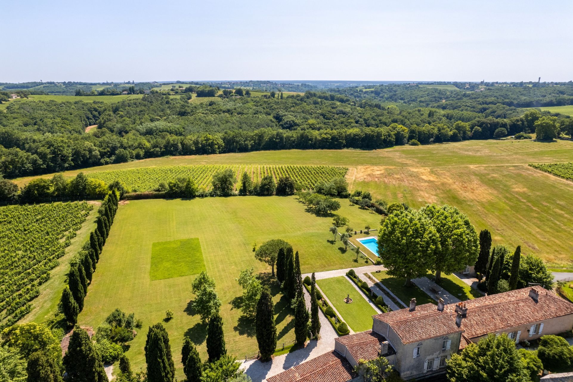 property 10 Rooms for sale on BORDEAUX (33000)