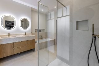 house 7 Rooms for sale on ARCACHON (33120)