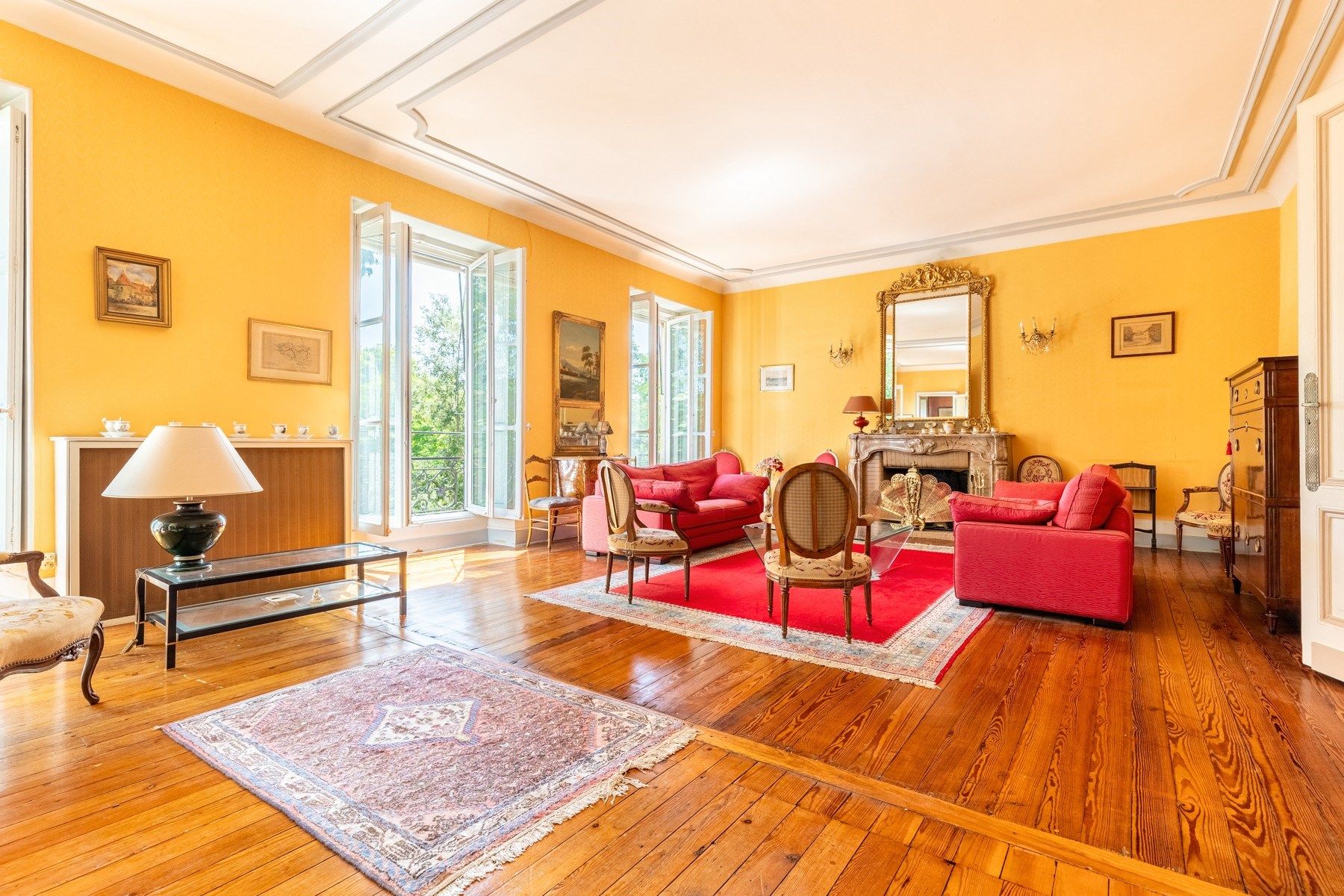 apartment 4 Rooms for sale on BORDEAUX (33000)