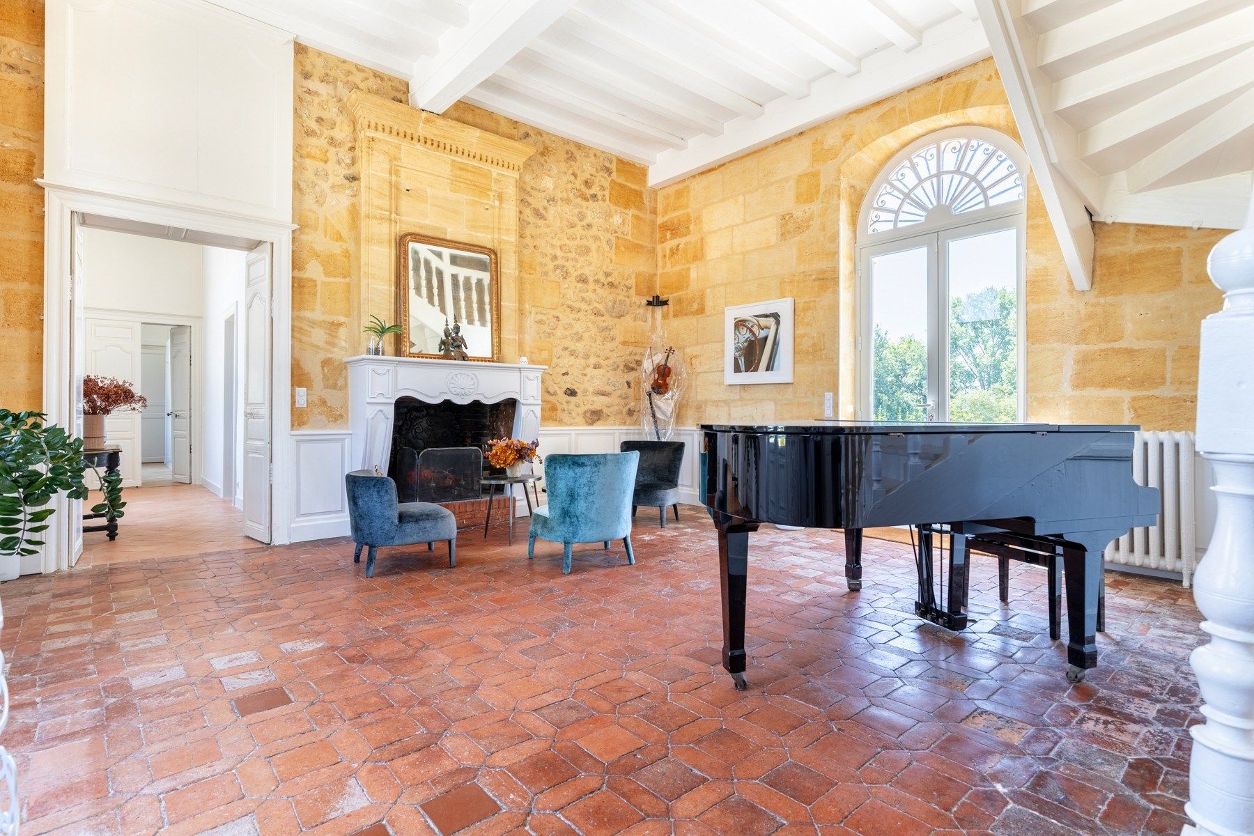 propriété 14 Pièces en vente sur BORDEAUX (33000)