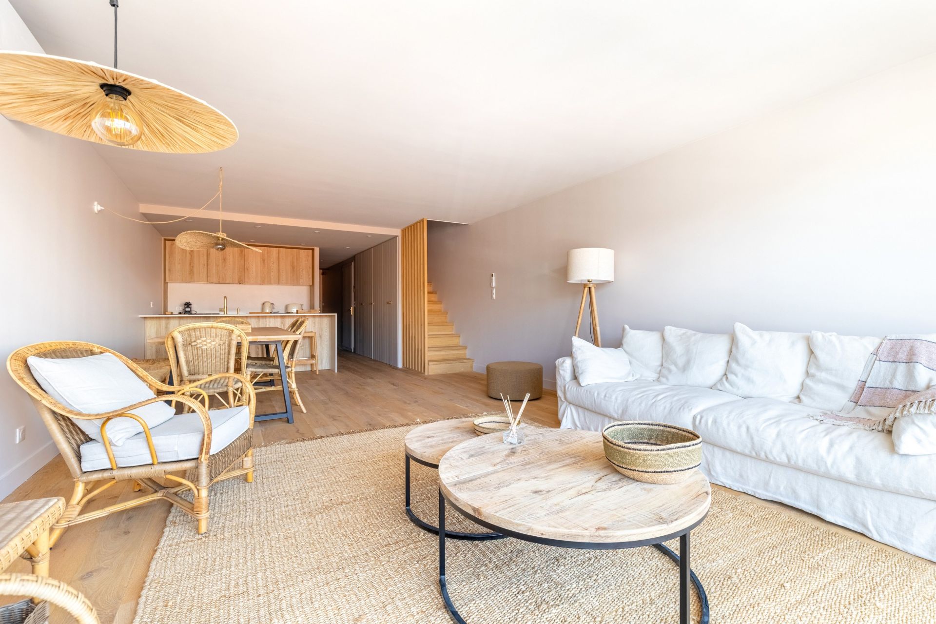 apartment 5 Rooms for sale on CAP FERRET (33970)