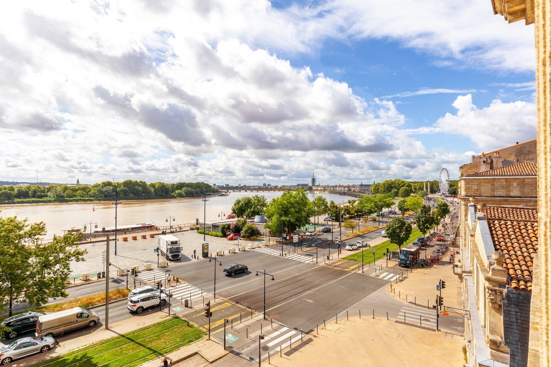 appartement 5 Pièces en vente sur BORDEAUX (33000)