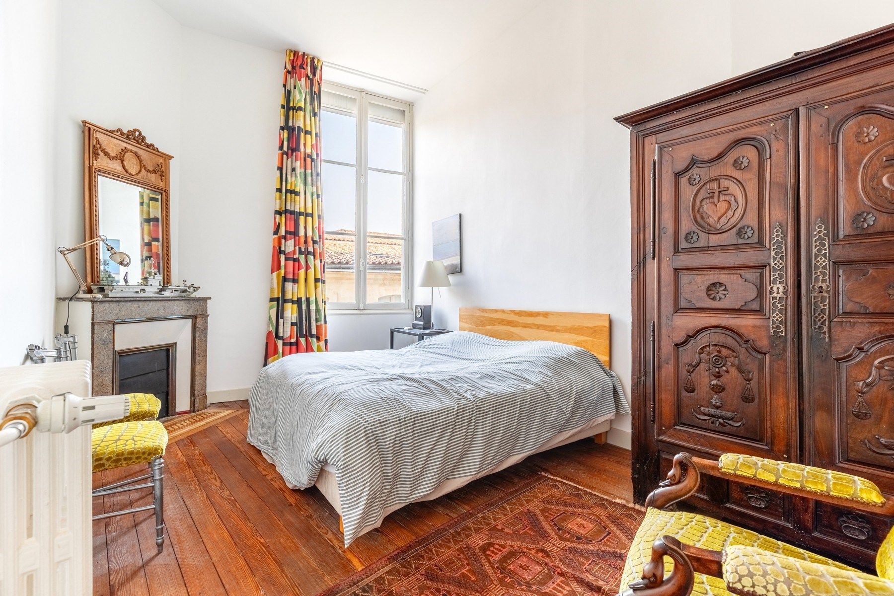 apartment 5 Rooms for sale on BORDEAUX (33000)