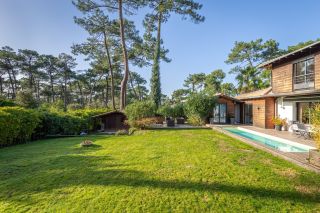 house 7 Rooms for sale on ARCACHON (33120)