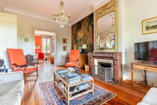 house 10 Rooms for sale on BORDEAUX (33000)