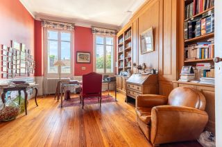 house 10 Rooms for sale on BORDEAUX (33000)