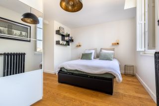 apartment 5 Rooms for sale on BORDEAUX (33000)