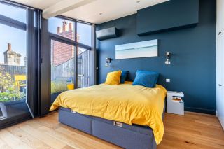 apartment 5 Rooms for sale on BORDEAUX (33000)