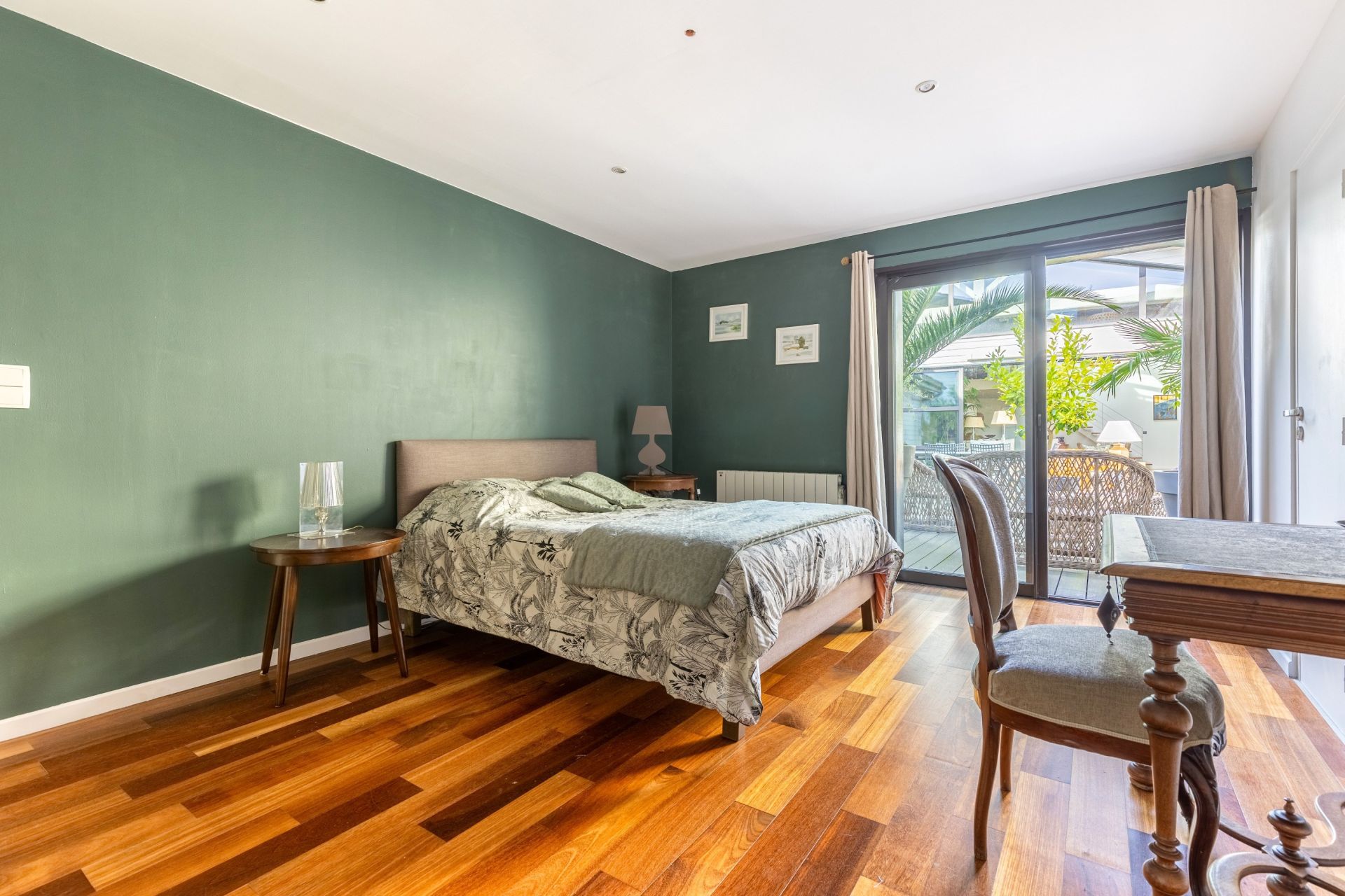 apartment 6 Rooms for sale on BORDEAUX (33000)