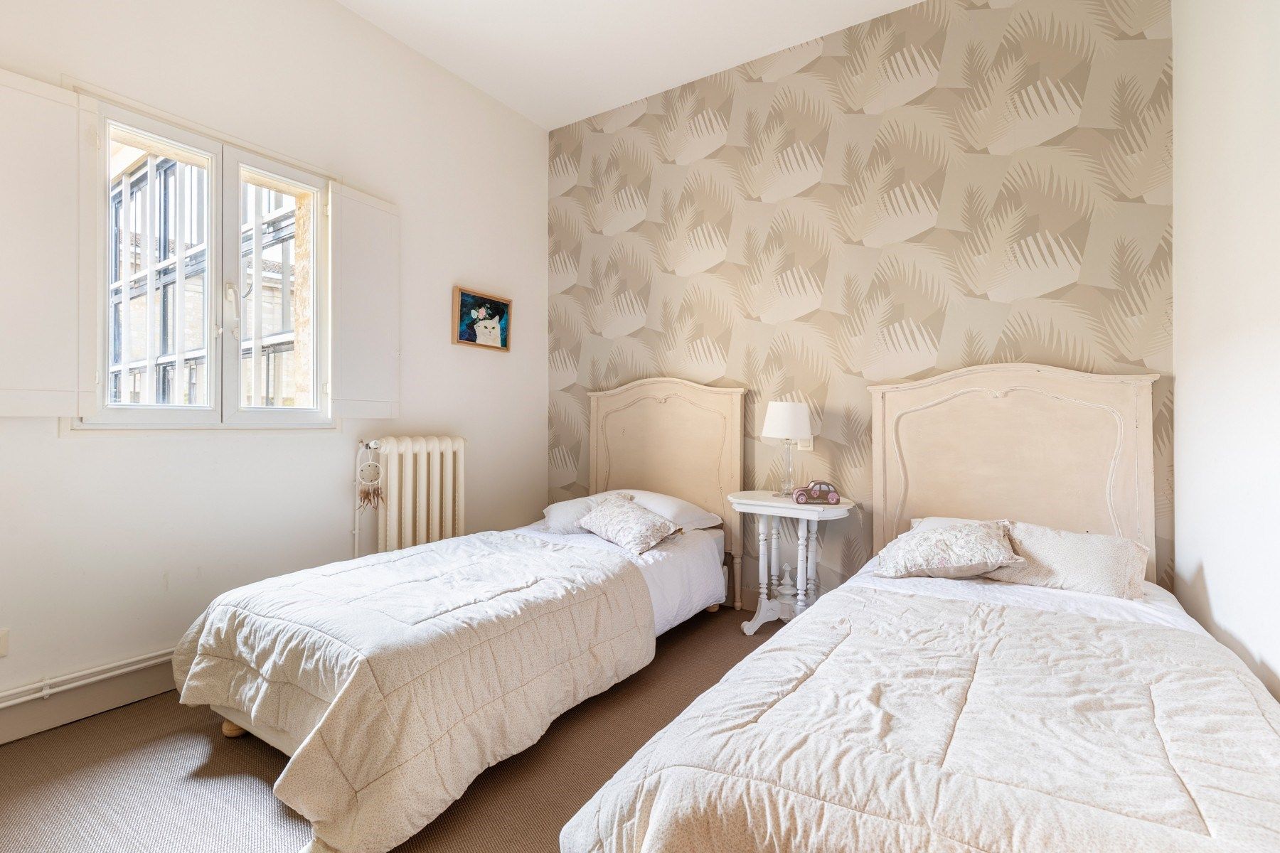 apartment 5 Rooms for sale on BORDEAUX (33000)