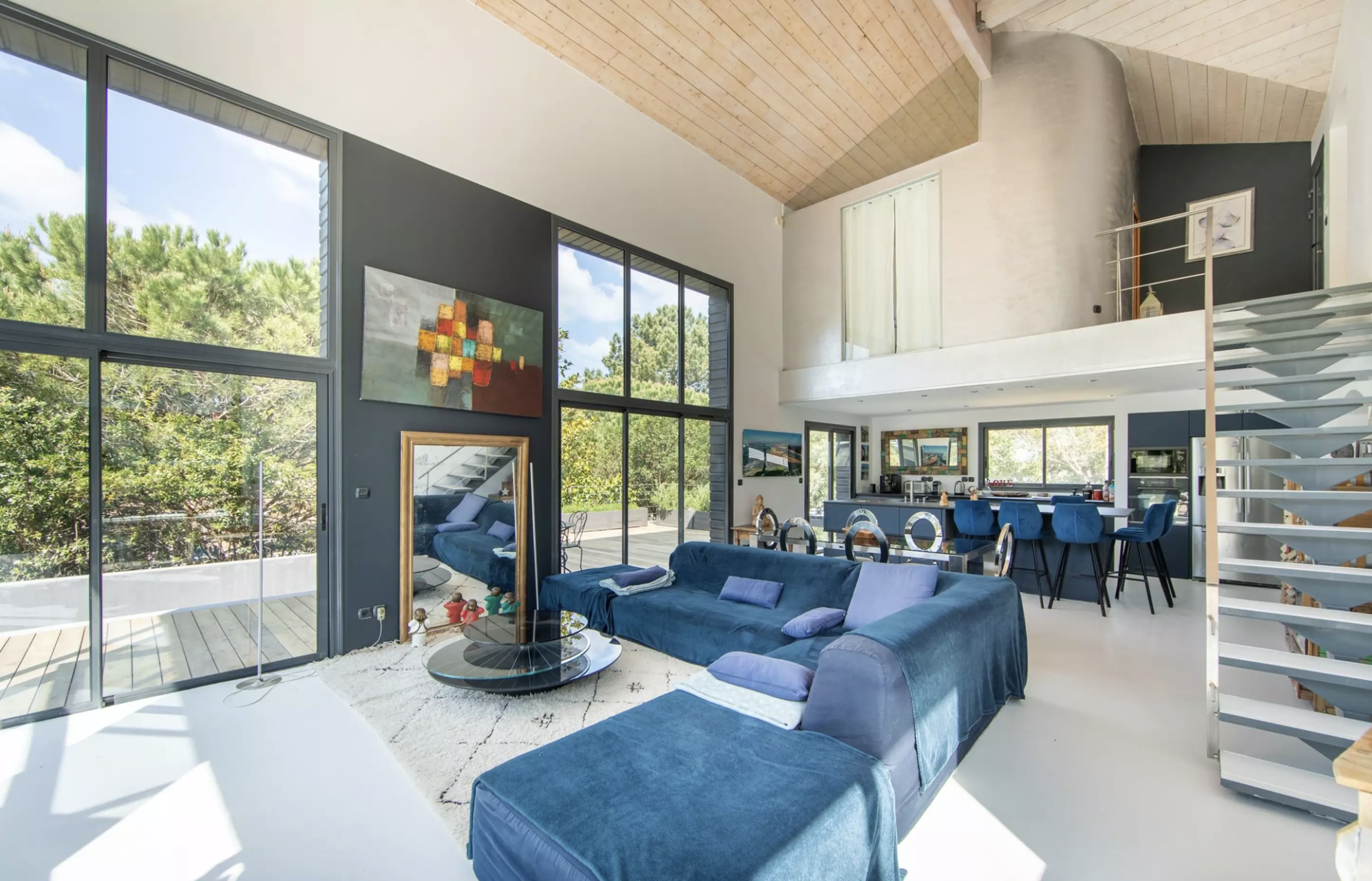 house 7 Rooms for sale on CAP FERRET (33970)