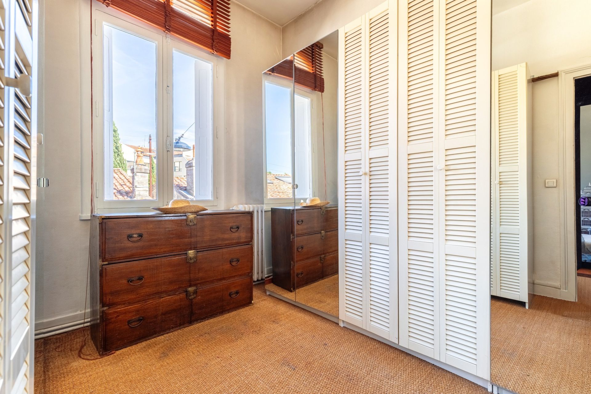 house 8 Rooms for sale on BORDEAUX (33000)