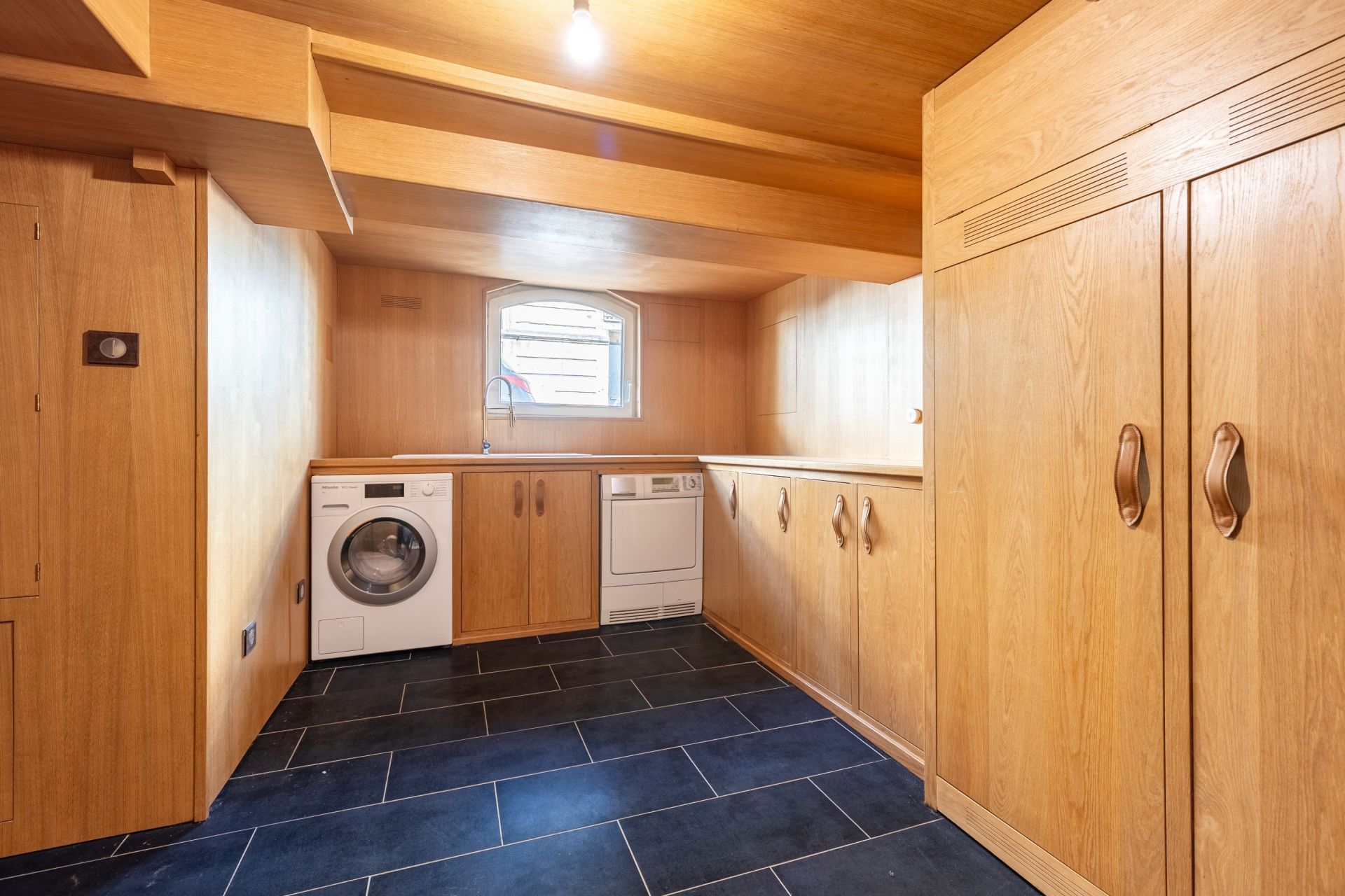 maison 8 Pièces en vente sur BORDEAUX (33000)
