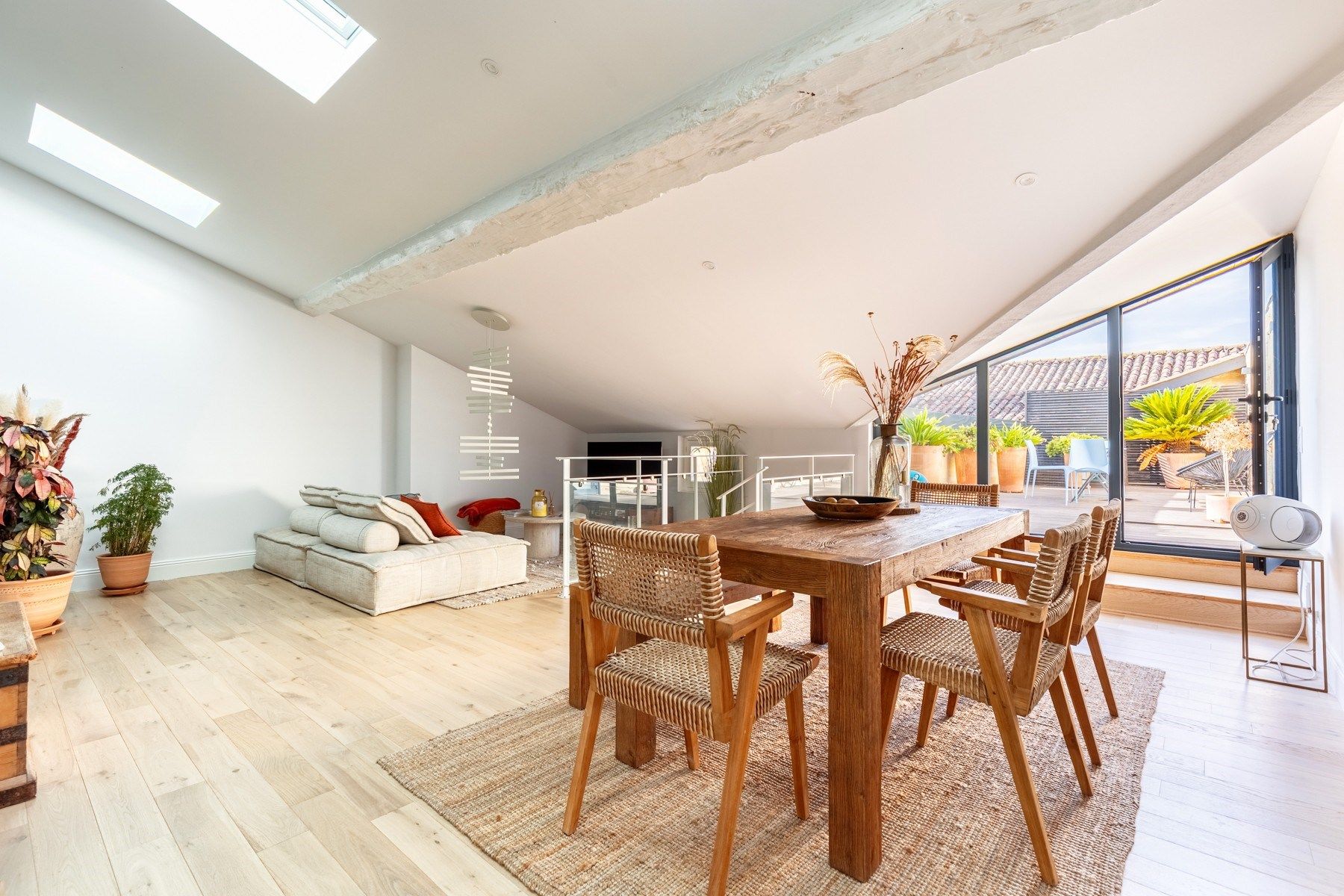 apartment 4 Rooms for sale on BORDEAUX (33000)