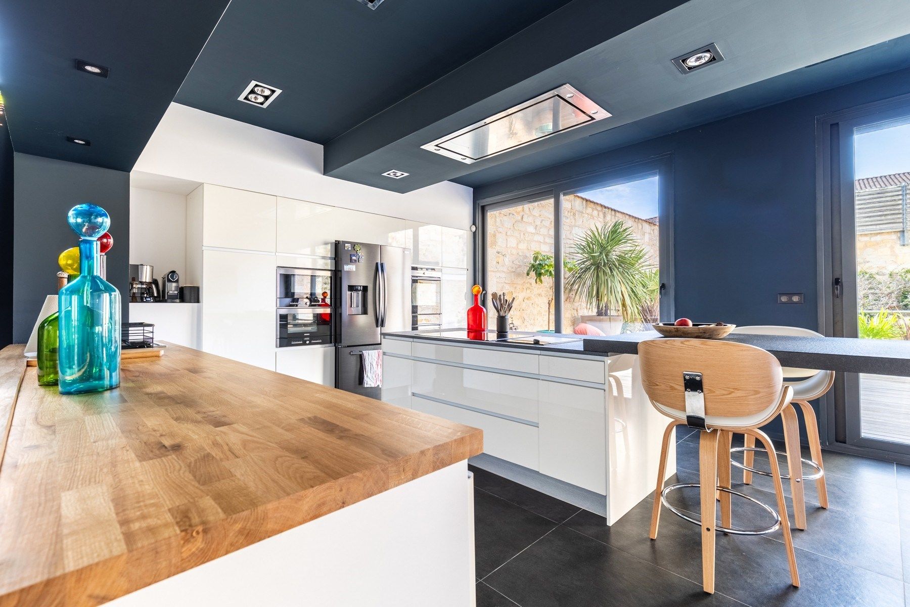 apartment 8 Rooms for sale on BORDEAUX (33000)