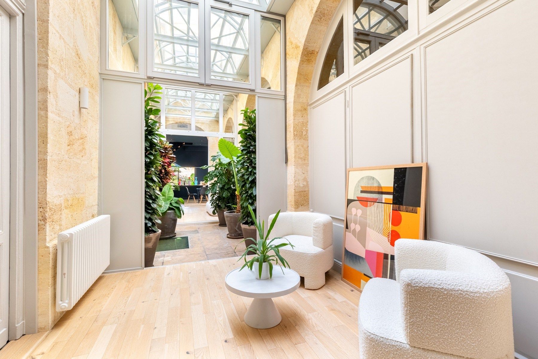 apartment 8 Rooms for sale on BORDEAUX (33000)