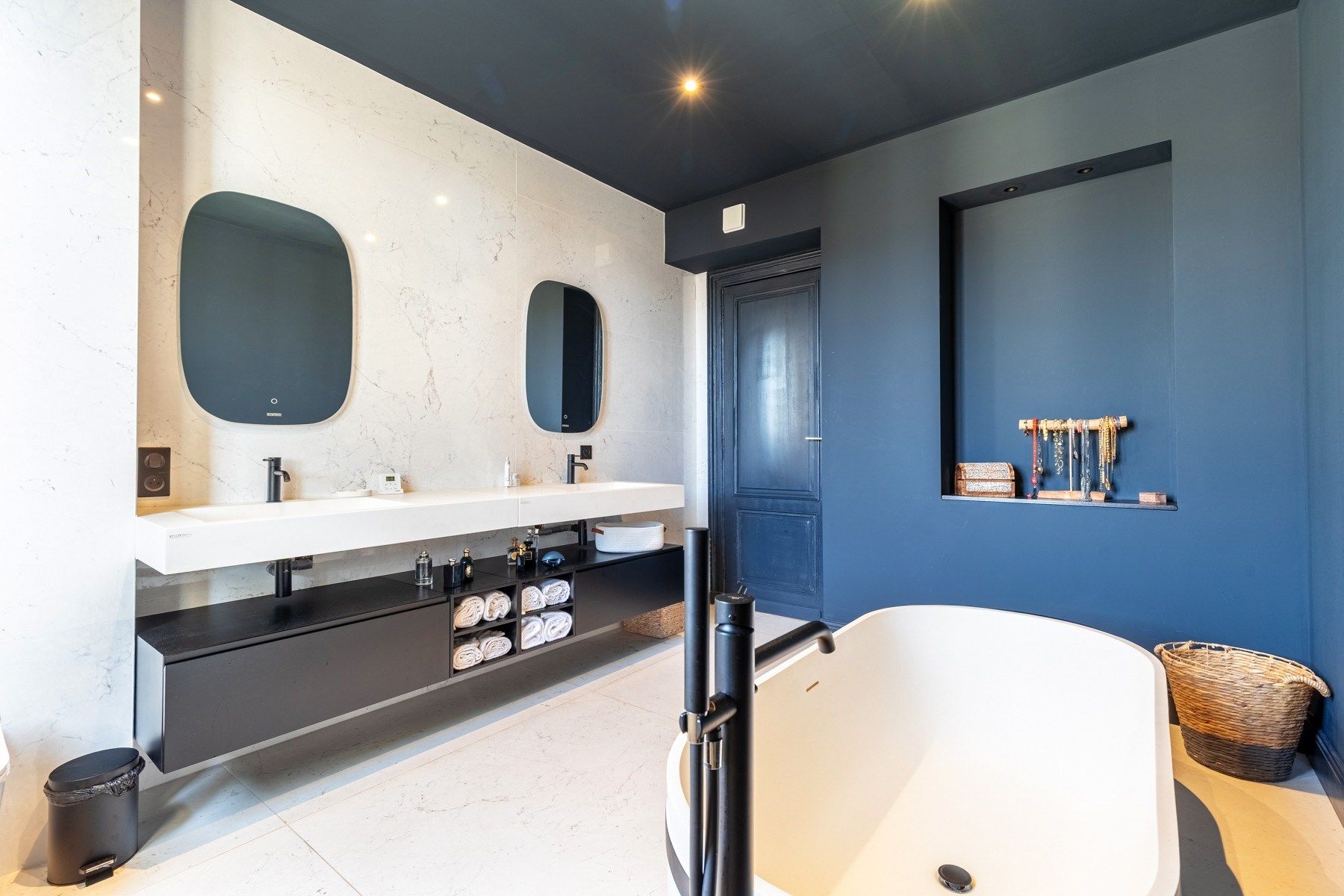 appartement 8 Pièces en vente sur BORDEAUX (33000)