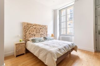 appartement 8 Pièces en vente sur BORDEAUX (33000)