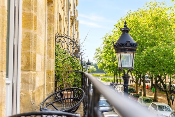 Vente Appartement Bordeaux 5 Pièces 130 m²