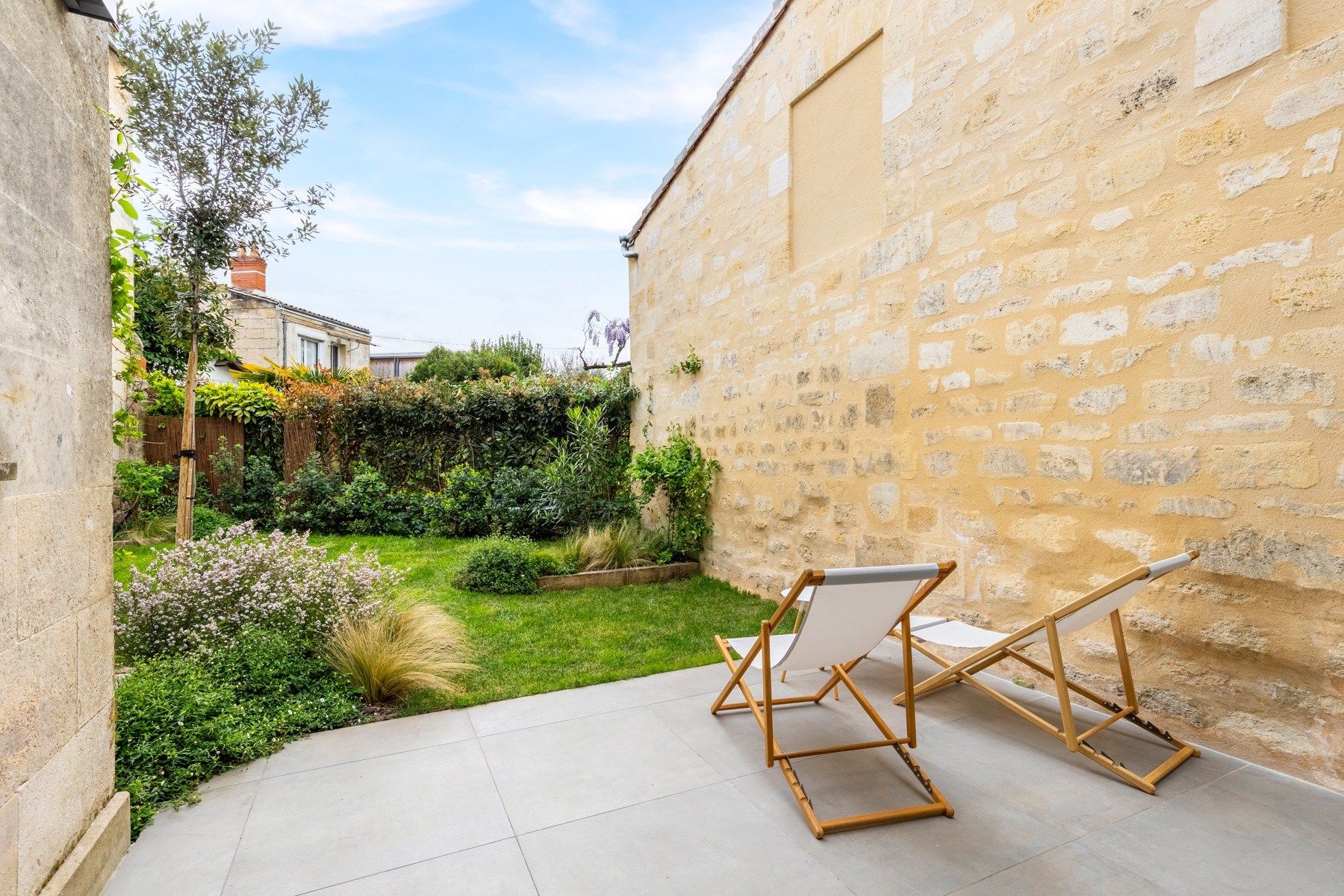 house 5 Rooms for sale on BORDEAUX (33000)