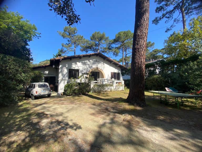 house 7 Rooms for sale on PYLA SUR MER (33115)