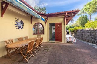 house 7 Rooms for sale on PYLA SUR MER (33115)