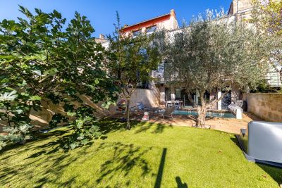 house 6 Rooms for sale on BORDEAUX (33000) Sale House Bordeaux 6 Rooms 208 m²