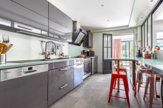 house 6 Rooms for sale on BORDEAUX (33000)