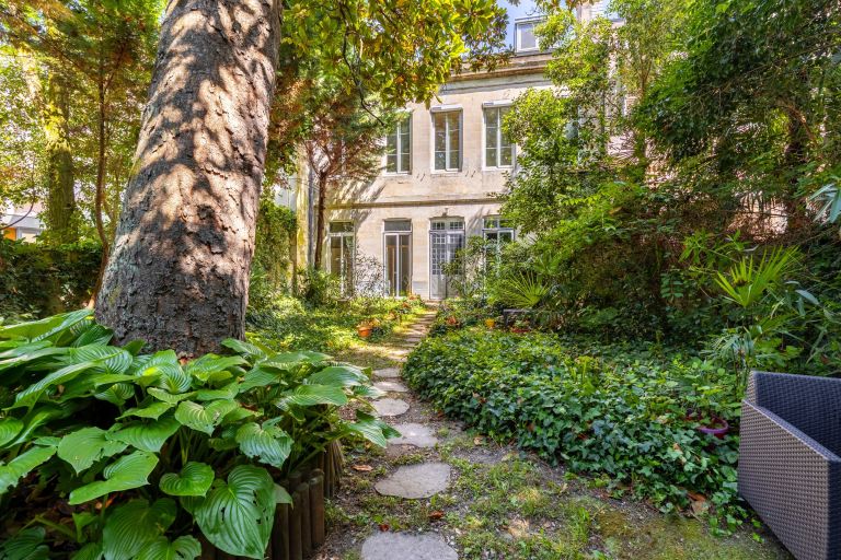 maison 12 Pièces en vente sur BORDEAUX (33000)