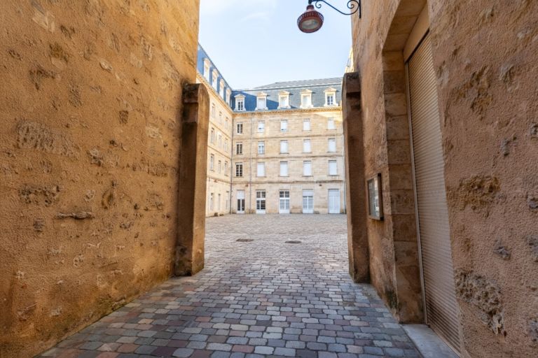 appartement 4 Pièces en vente sur BORDEAUX (33000)