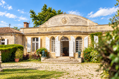 Sale Castle Bordeaux 10&nbsp;Rooms 700&nbsp;m²
