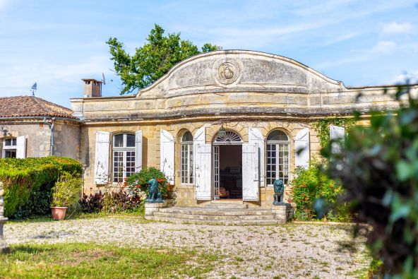 Vente Château Bordeaux 10&nbsp;Pièces 700&nbsp;m²