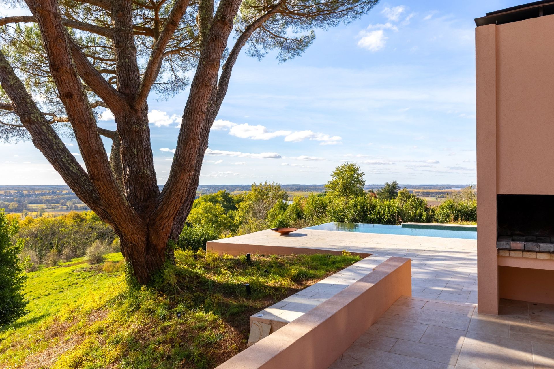 propriété 12 Pièces en vente sur BORDEAUX (33000)