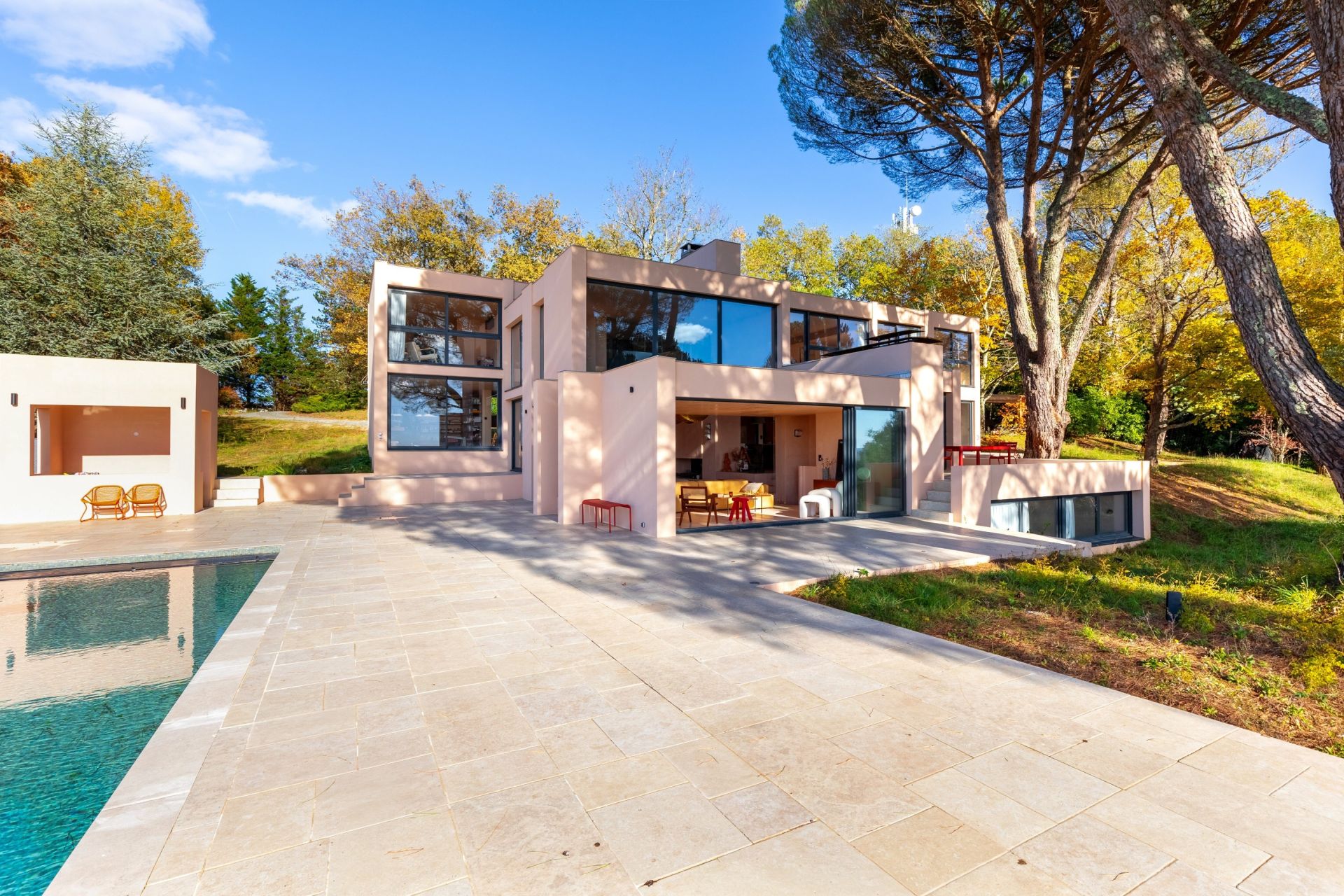 propriété 12 Pièces en vente sur BORDEAUX (33000)