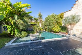 house 9 Rooms for sale on BORDEAUX (33000)