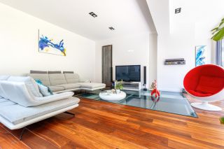 house 8 Rooms for sale on BORDEAUX (33000)