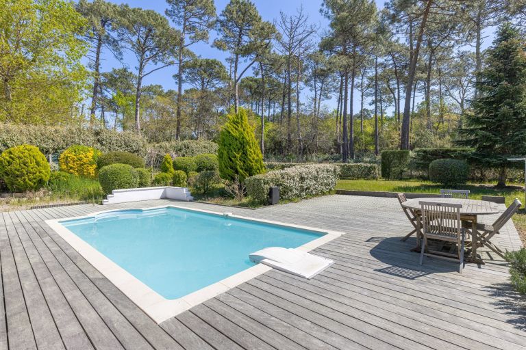 house 5 Rooms for sale on PYLA SUR MER (33115)