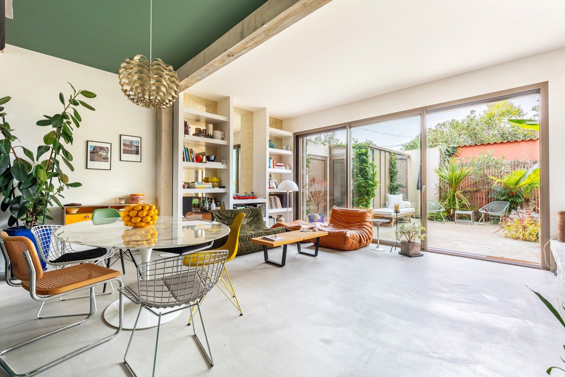 house 5 Rooms for sale on BORDEAUX (33000)