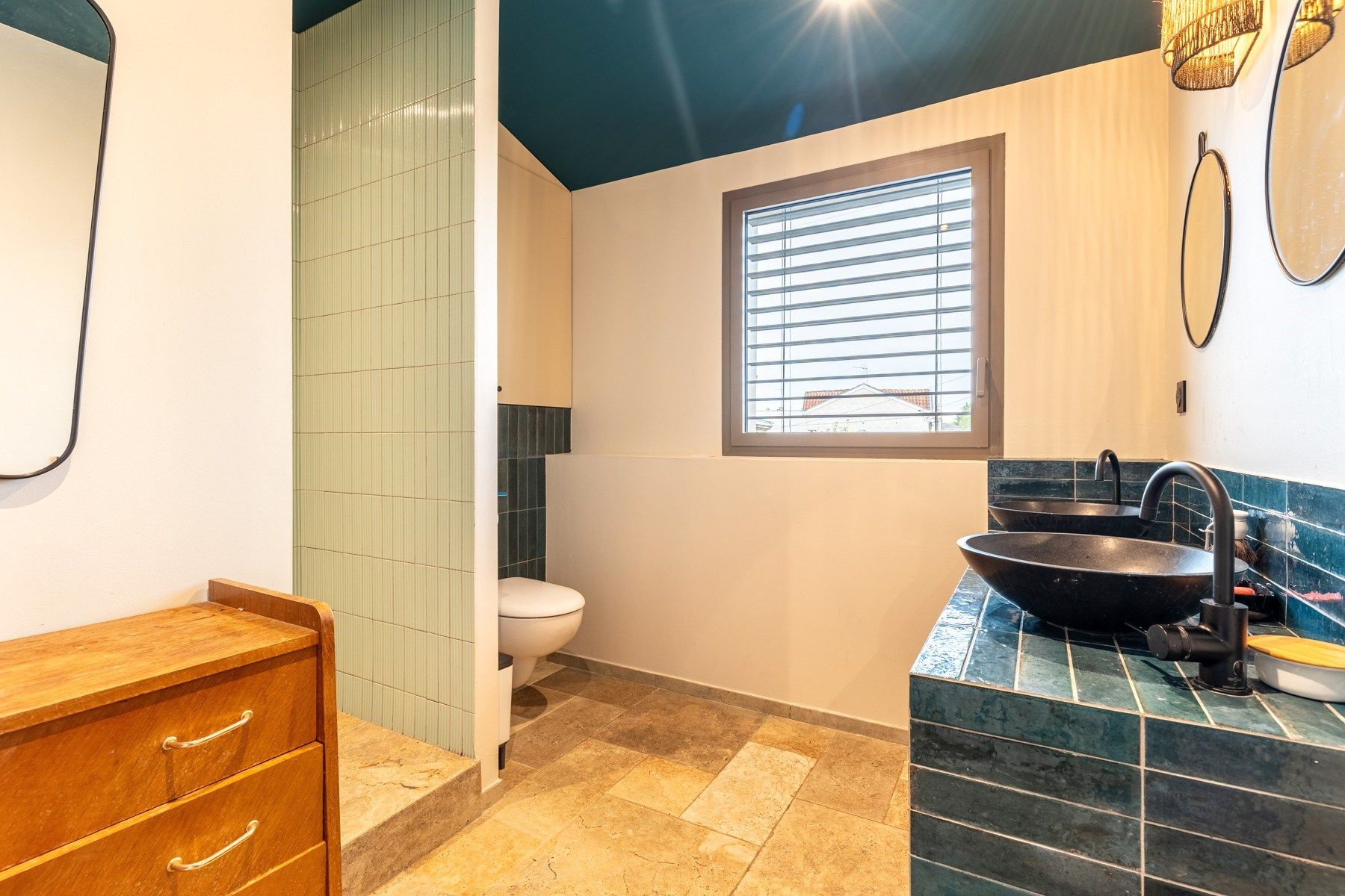 house 5 Rooms for sale on BORDEAUX (33000)