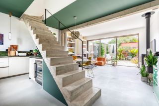 house 5 Rooms for sale on BORDEAUX (33000)