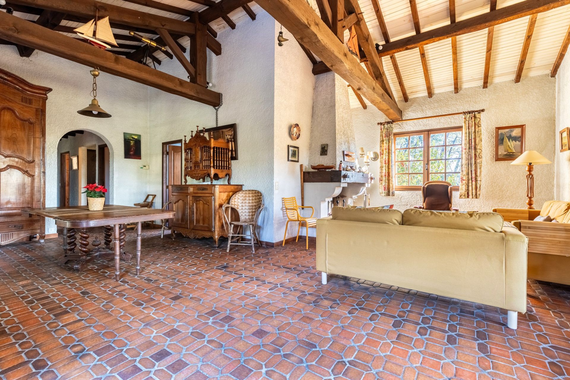 house 7 Rooms for sale on CAP FERRET (33970)