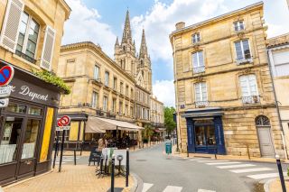 apartment 3 Rooms for sale on BORDEAUX (33000)
