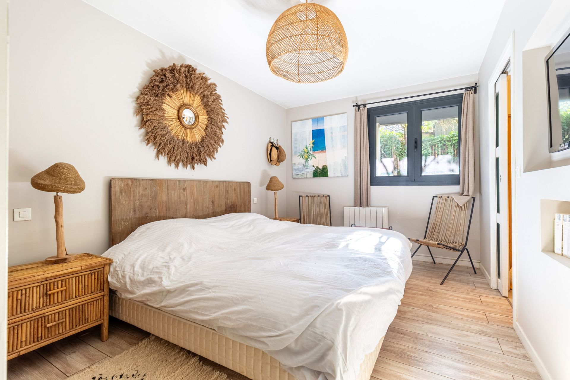 house 12 Rooms for sale on CAP FERRET (33970)