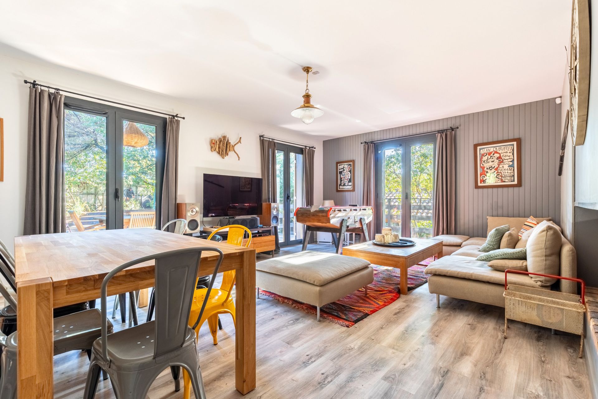 house 12 Rooms for sale on CAP FERRET (33970)