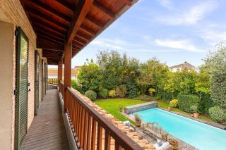 house 10 Rooms for sale on BORDEAUX (33000)