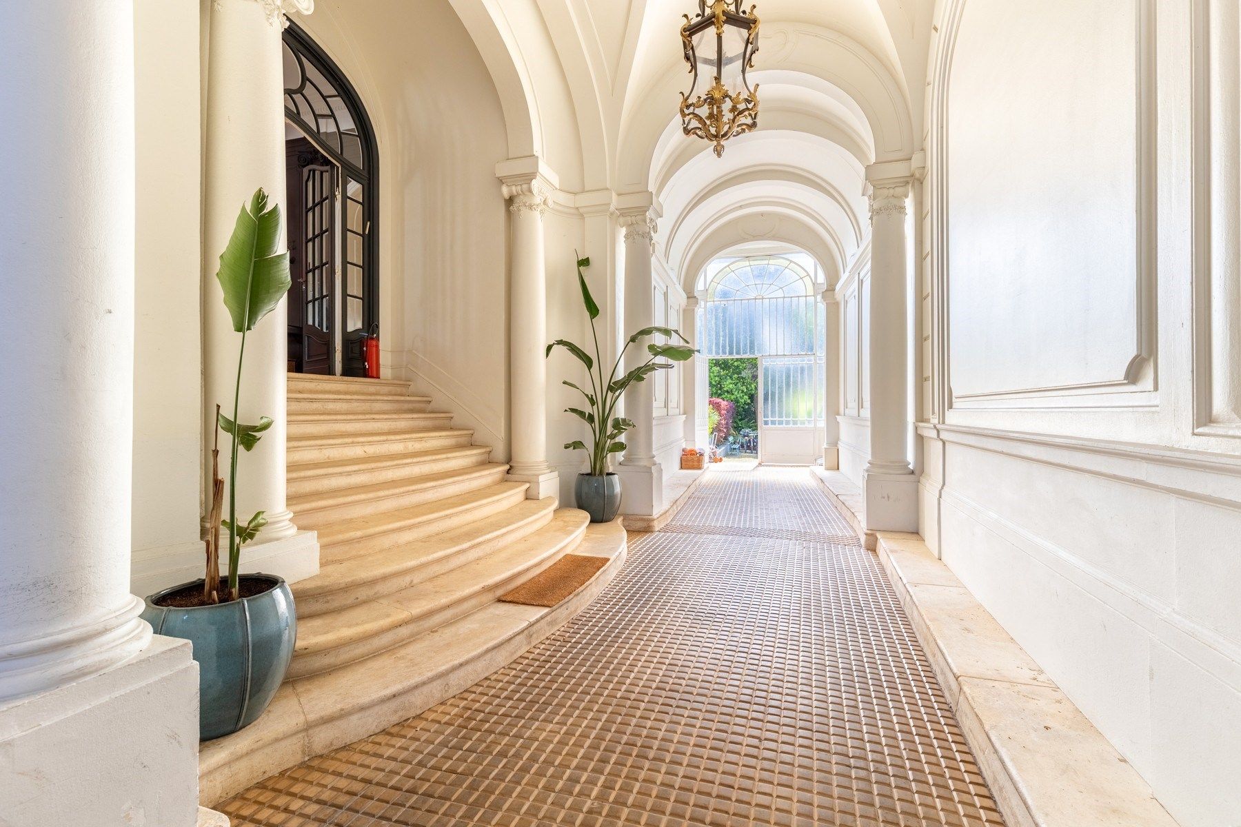 house 18 Rooms for sale on BORDEAUX (33000)