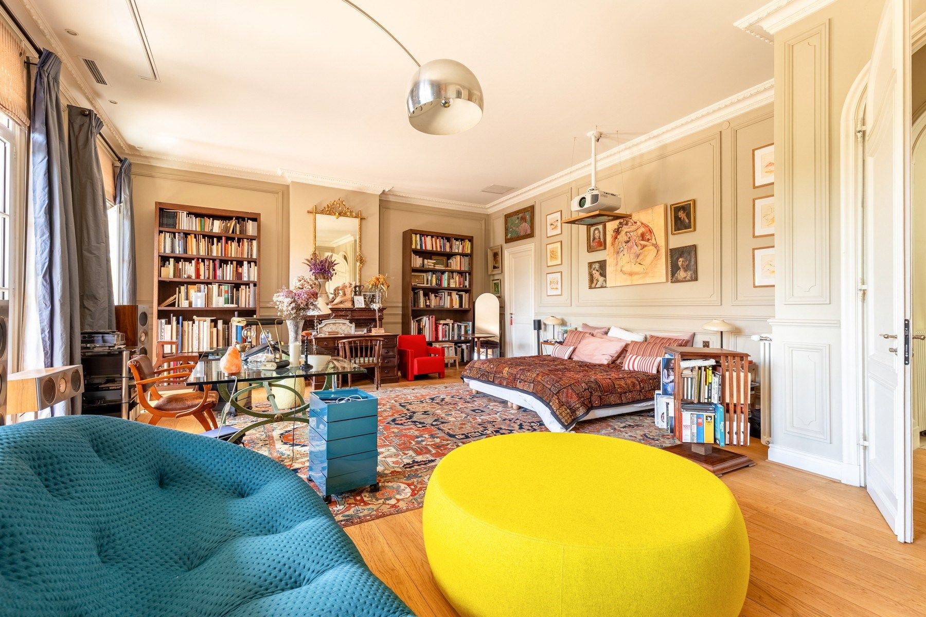house 18 Rooms for sale on BORDEAUX (33000)